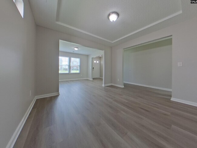 Foto del edificio - 113 Fox Grove Cir