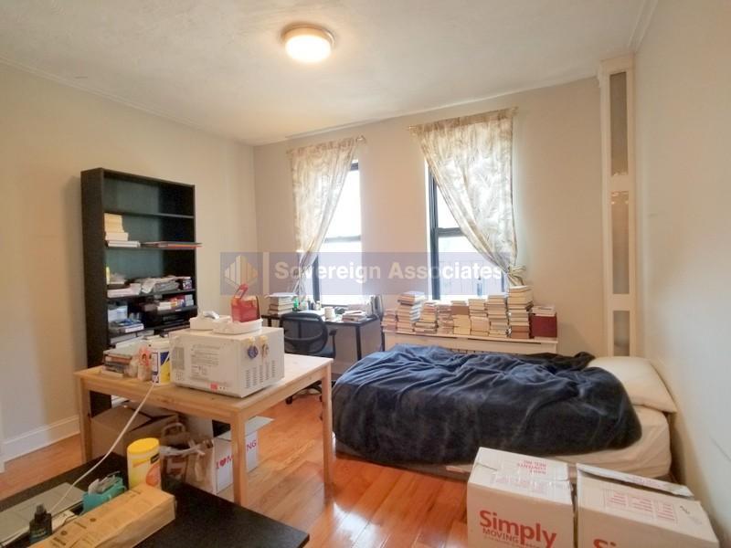 Primary Photo - 515 West 168th Street