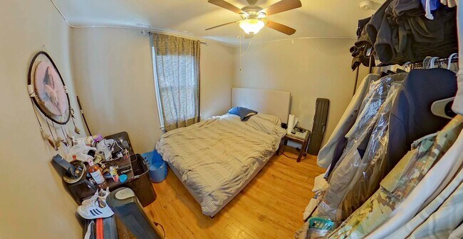 Building Photo - Backyard Deck + Fenced-in Yard + Bonus Roo...