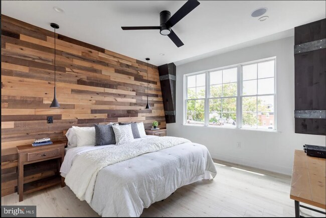 Building Photo - Brand New Luxury Home Brewerytown