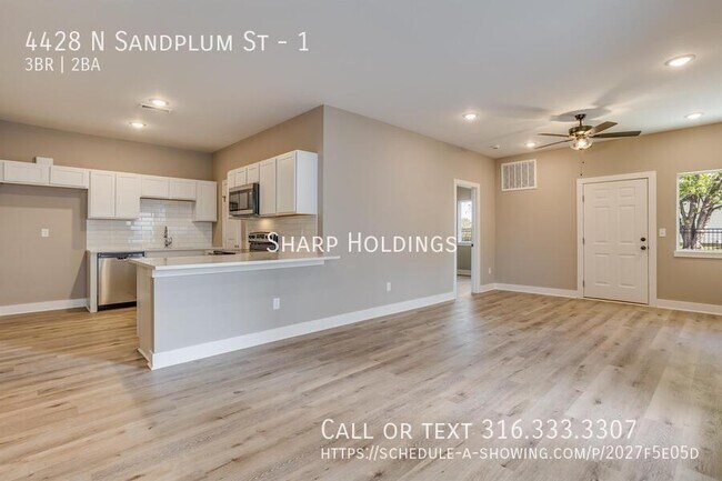 Foto del edificio - 4428 N Sandplum St