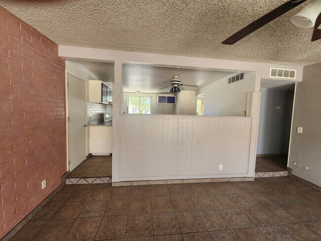 Building Photo - 7025 E 39th Pl