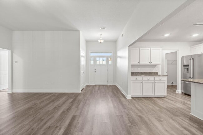 Foto del edificio - 5747 Marigold Loop