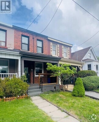Building Photo - 134 1/2 Olive Ave
