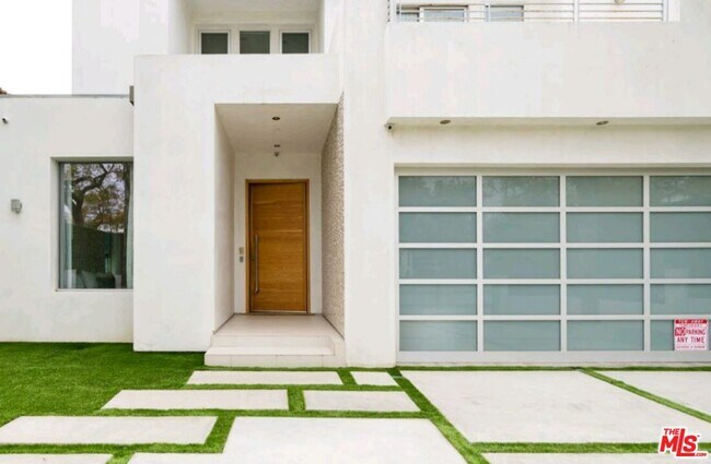 Foto del edificio - 6620 W 5th St