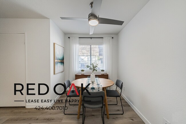 Foto del edificio - 15050 Moorpark St