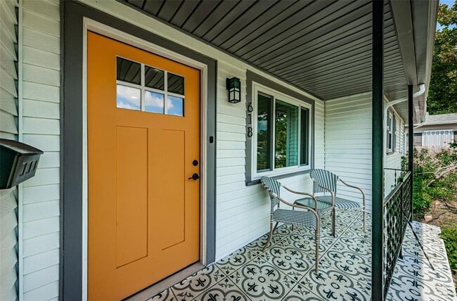 Foto del edificio - 618 40th Ave N