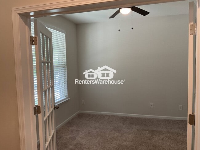 Building Photo - 11208 Irwin Oak Pl