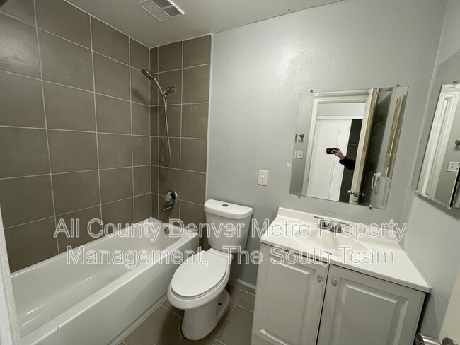 Building Photo - 1622 Alton St