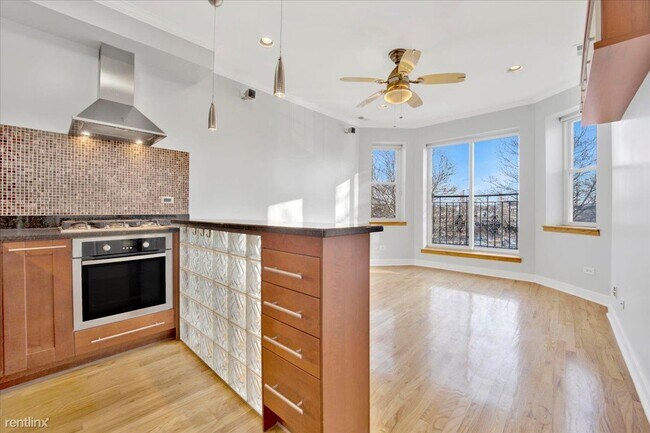 Foto del edificio - 2 br, 1 bath Condo - 3918 N Kedvale Ave