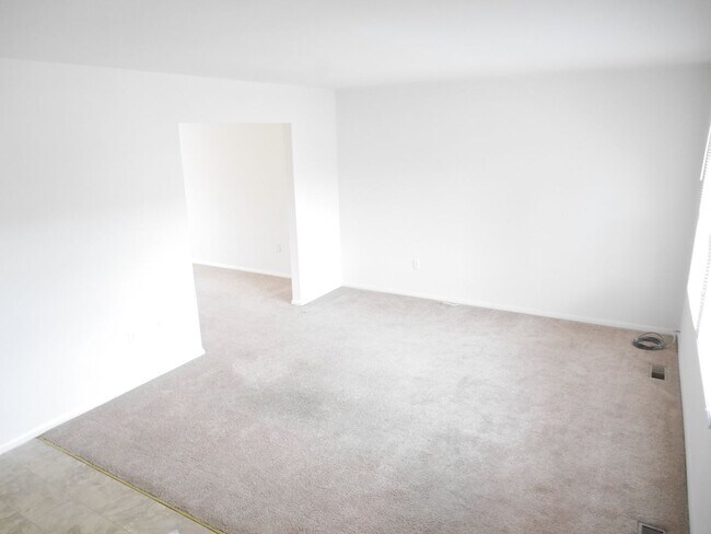 Foto del edificio - Olde Crofton Charm! Two Bedroom Townhome