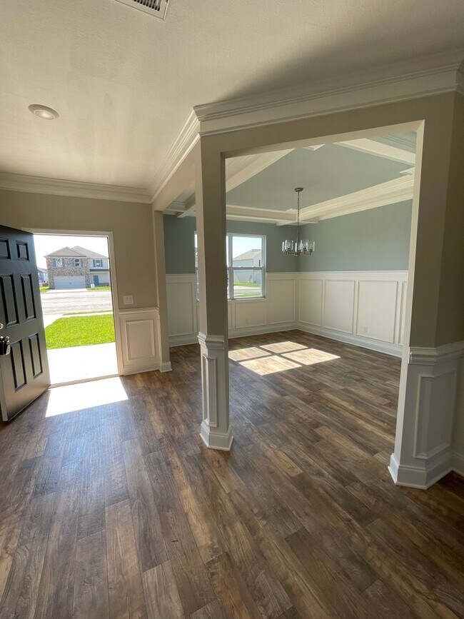 Foto del edificio - Brady Estates- New Construction  Immediate Move IN