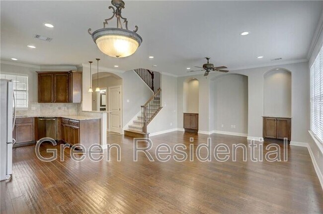 Foto del edificio - 7140 Chimney Corners