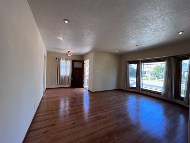 Building Photo - 4954 Briercrest Ave