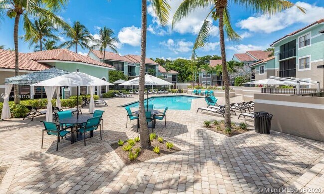 Foto del edificio - 730 S Park Rd