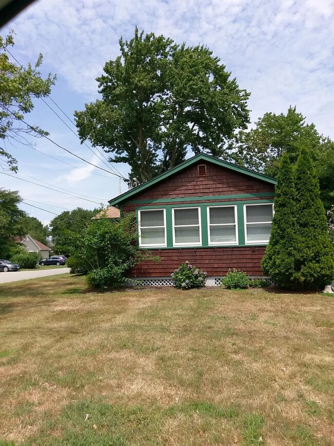Building Photo - 49 Beach Rd