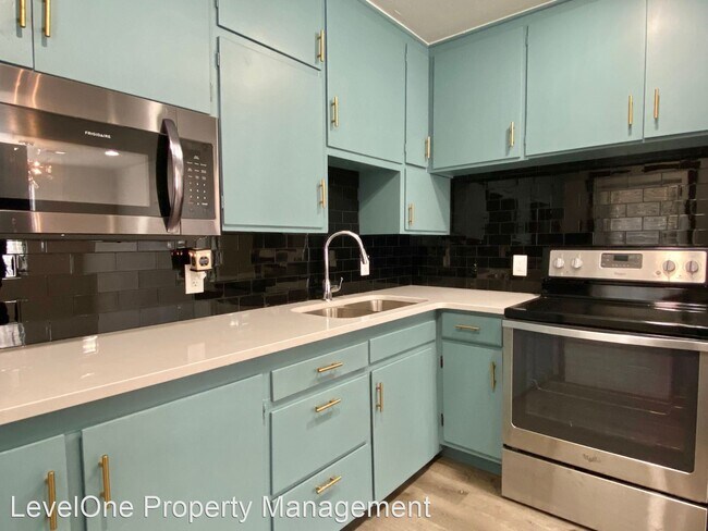 Foto del edificio - 3 br, 1 bath House - 4205 Cunningham Drive