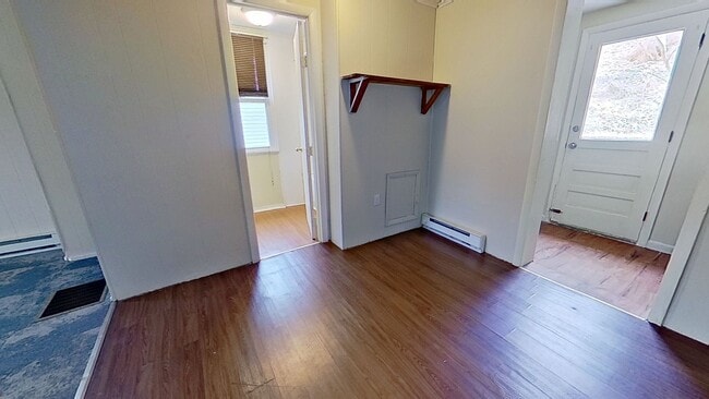 Building Photo - Semi Detached