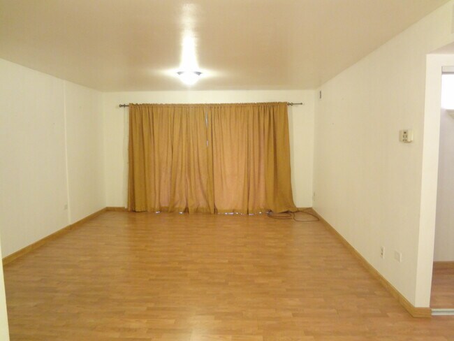 Foto del edificio - 6105 Knoll Valley Dr