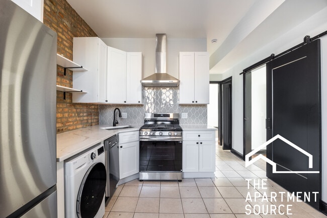 Photo - 2842 W Augusta Blvd Apartment