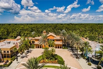 Building Photo - 9111 Capistrano St S