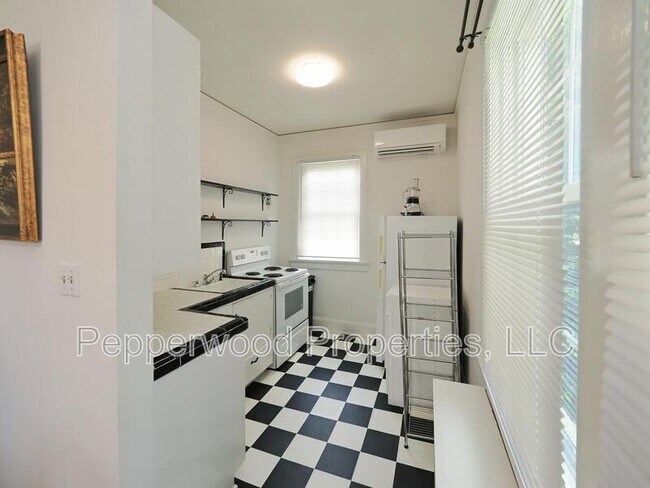 Foto del edificio - 519 E Main St