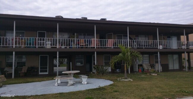 Foto del edificio - 275 116th Ave