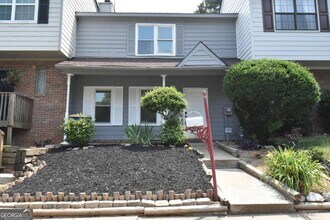 Building Photo - 2080 Sand Wedge Cir