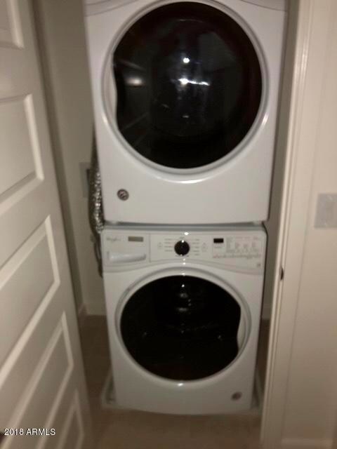 Building Photo - 2740 S Equestrian Dr