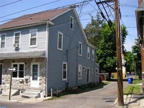 Side View - 115 N Washington St