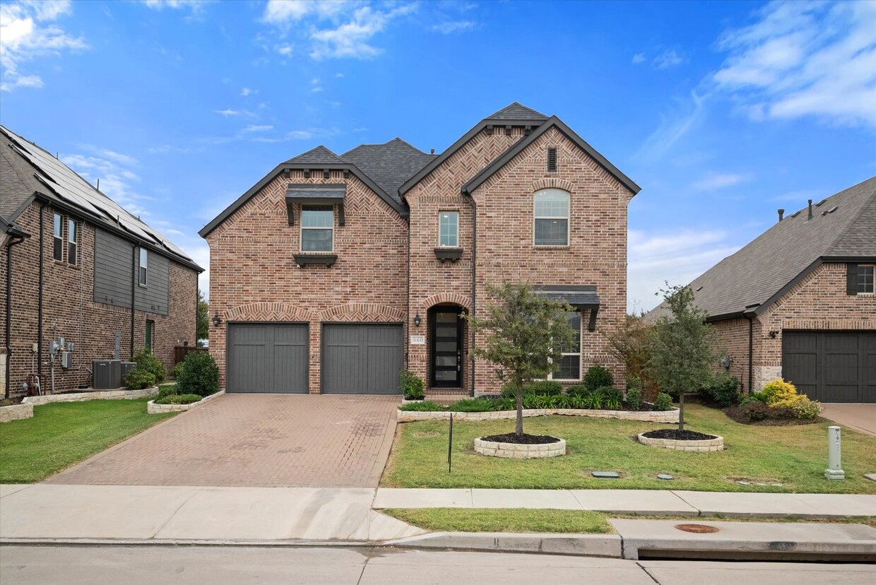 Primary Photo - Newer Prosper Home