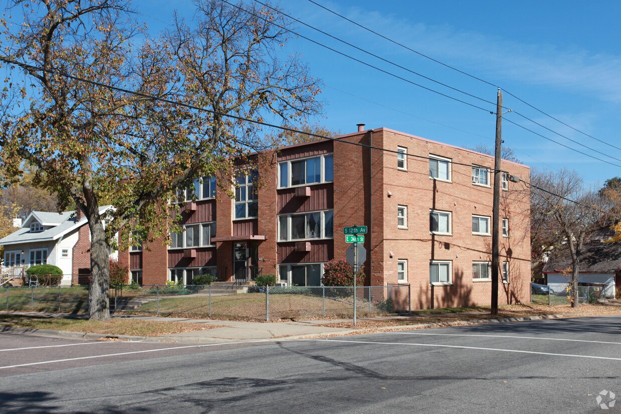 Building Photo - 3545 12th Ave S