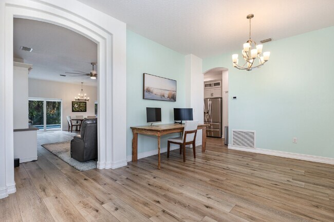 Foto del edificio - For Rent: Stunning Home in Tranquil Greystone Subdivision.