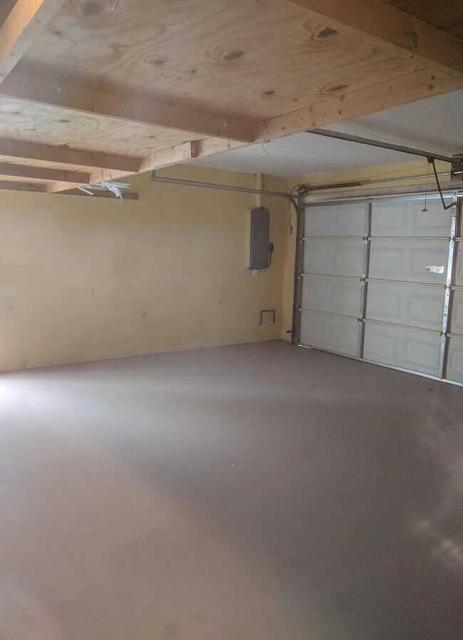 Foto del edificio - 12343 102nd St