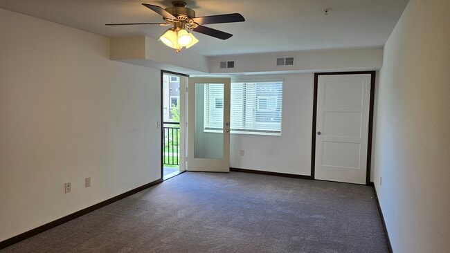 Building Photo - The Crossings at Willems Way