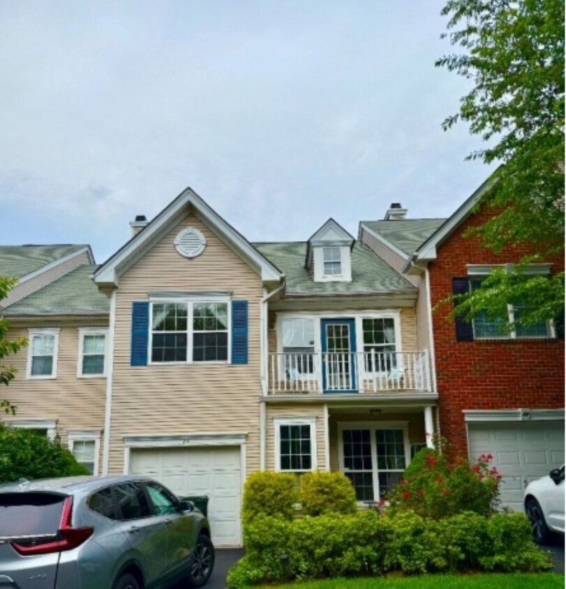 Primary Photo - 24 Constitution Way