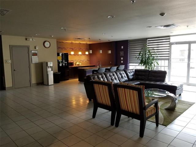 Foto del edificio - 1100 W Trinity Mills Rd