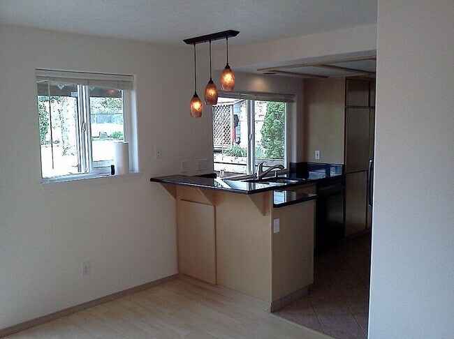Building Photo - 12470 SW Winter Lake Dr