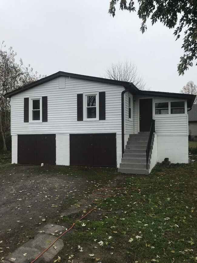 Building Photo - 507 Fairview Ave