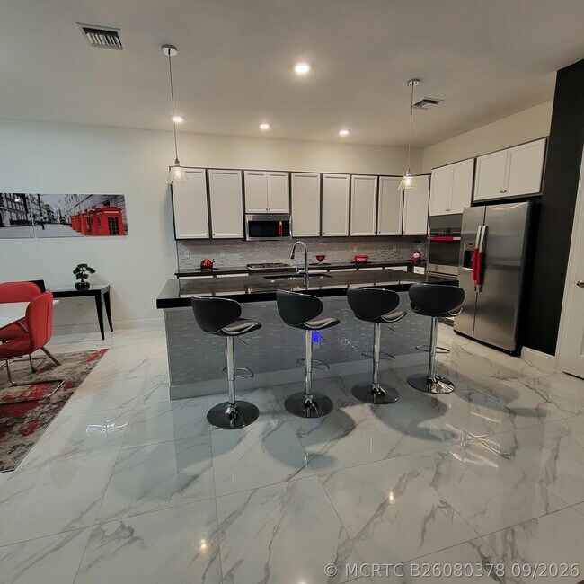 Building Photo - 15750 Longboat Key Dr