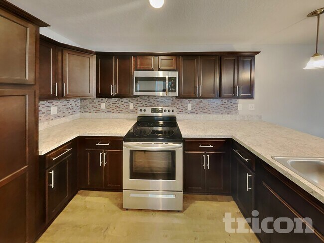 Foto del edificio - 7364 Townsend Village Ln