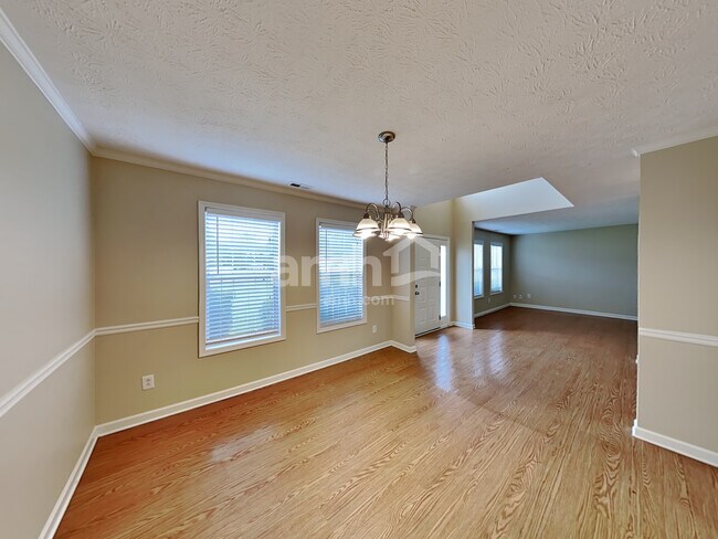 Building Photo - 367 Emerald Trace