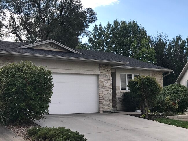 Building Photo - 738 Tyrolean Ct