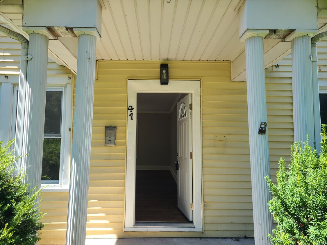 Foto principal - 41 Western Ave