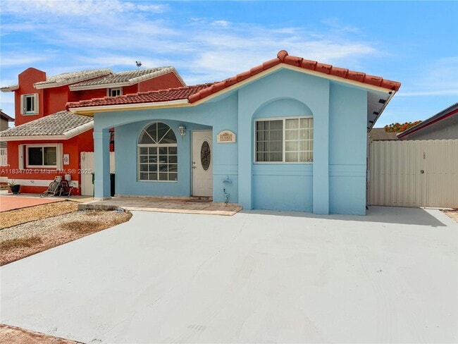 Building Photo - 1382 SE 11th Pl