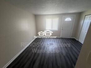 Building Photo - 2067 Larkhall Rd