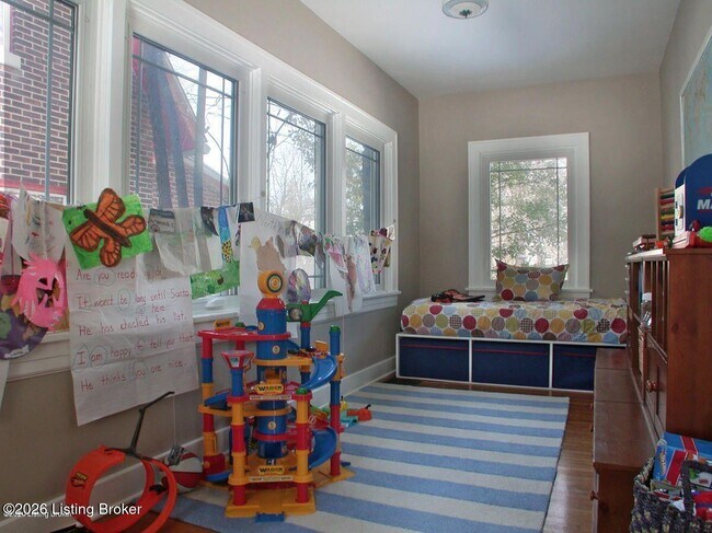 Foto del edificio - 2316 Carolina Ave