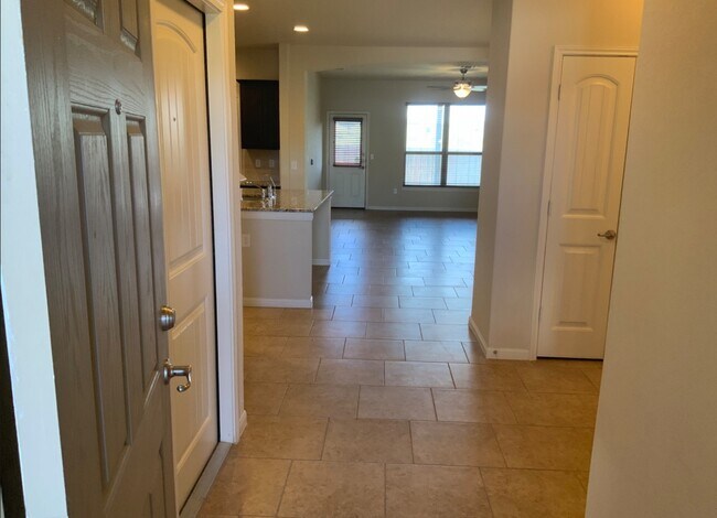 Building Photo - Charming 4BR Home in Cielo Ranch - Perfect...