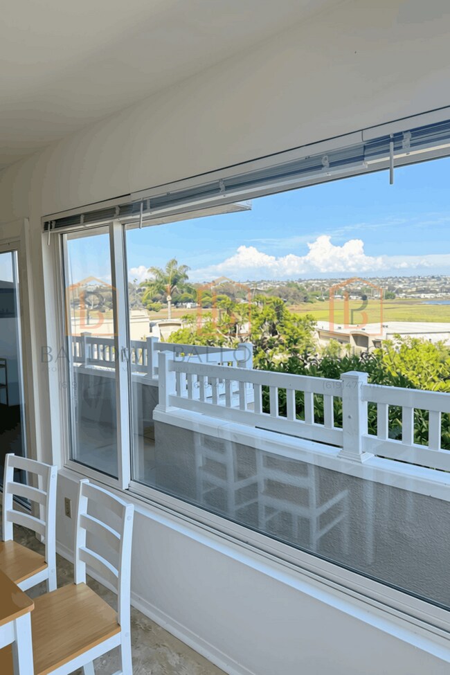 Foto del edificio - 3991 Crown Point Dr