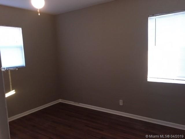 Foto del edificio - 1601 NW 14th St